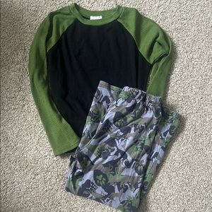Kids Green and Black Pajama Set Size 8